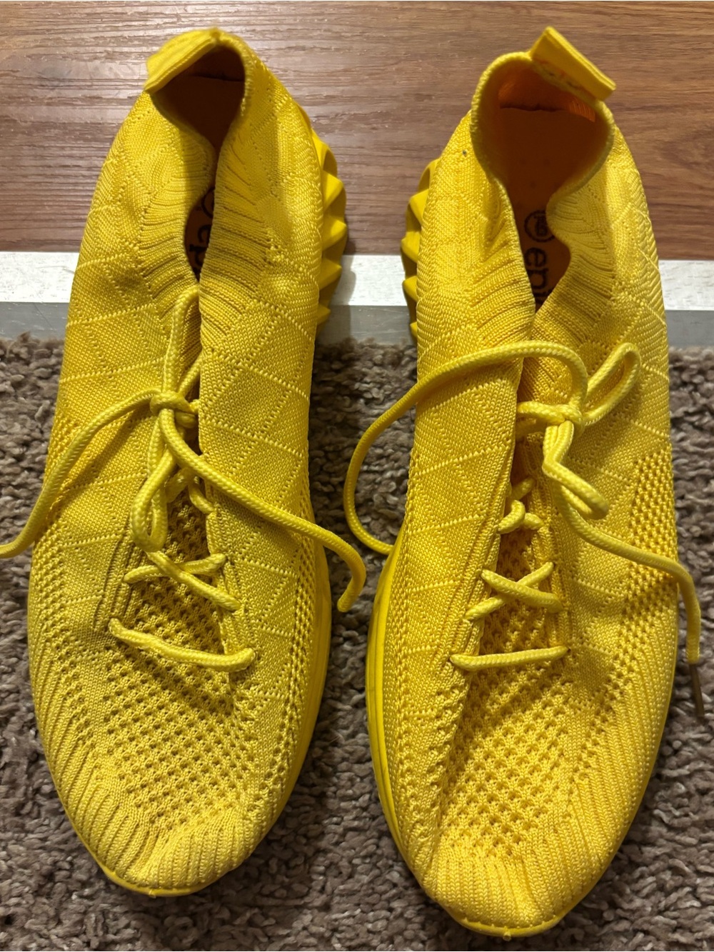 Epic step Woman’s Size 9 Yellow Mesh Athletic Shoes Like New Slip On